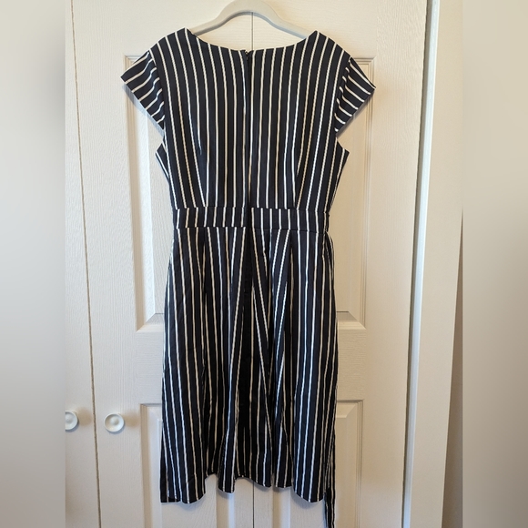Pinup Girl Clothing Golightly Mae Dress In Victorian Stripe Large - Picture 4 of 5